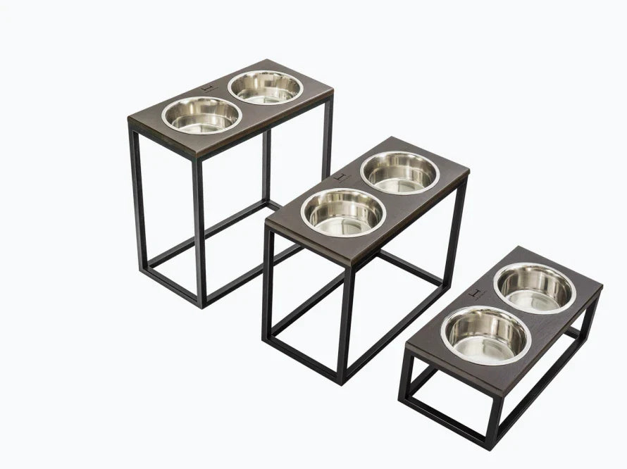 DINNER Hundenapf / Holz Napfständer mit zwei Edelstahlnäpfen für große und riesige Hunde / schwarzer Metallrahmen HARLEY & CHO
