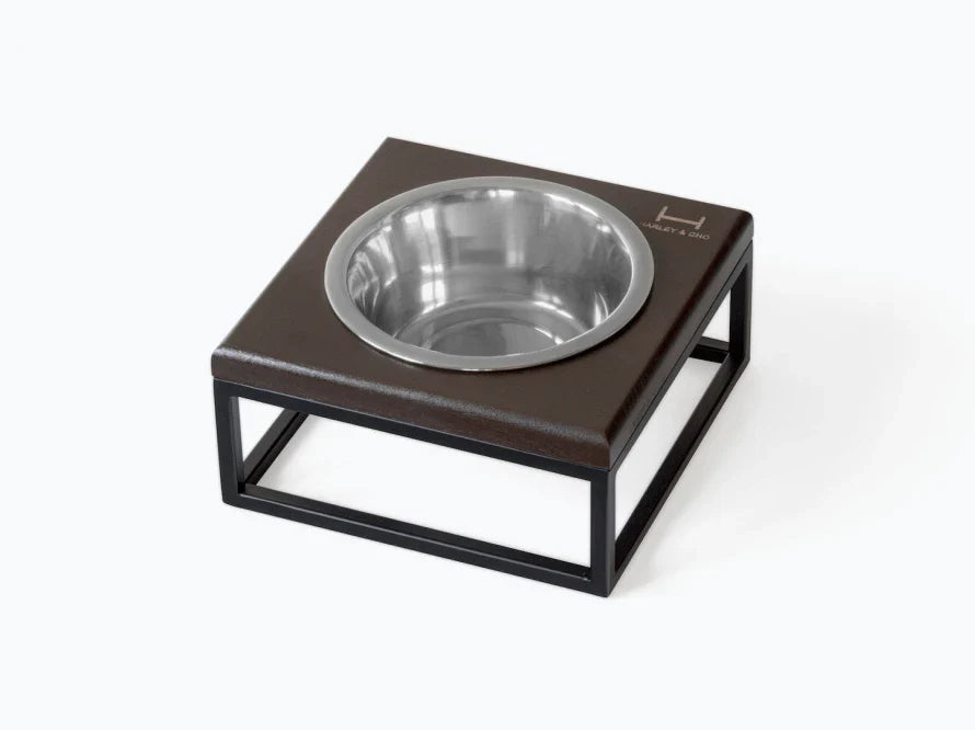 LUNCH BAR Hundenapf / Holz Napfständer mit einzelnem Edelstahlnapf für kleine Hunde / schwarzer Metallrahmen HARLEY & CHO