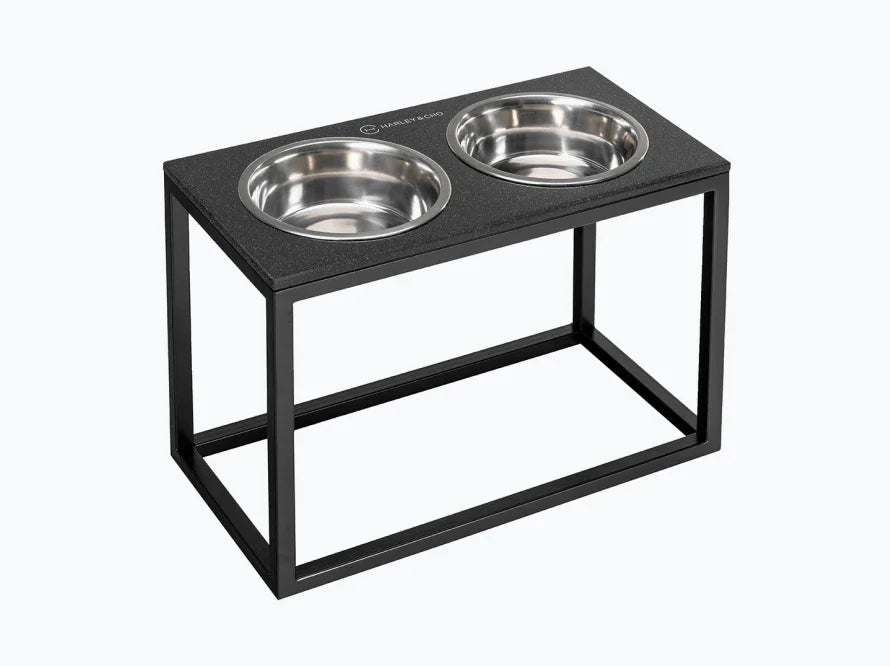 DINNER Hundenapf / Kunststein Napfständer mit zwei Edelstahlnäpfen für große und riesige Hunde / schwarzer Metallrahmen HARLEY & CHO