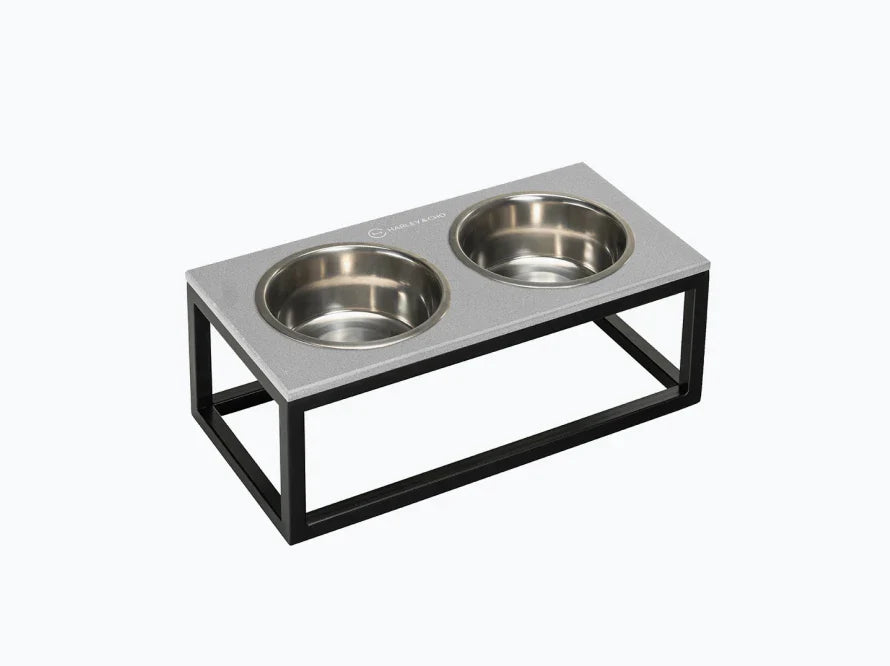 DINNER Hundenapf / Kunststein Napfständer mit zwei Edelstahlnäpfen für große und riesige Hunde / schwarzer Metallrahmen HARLEY & CHO