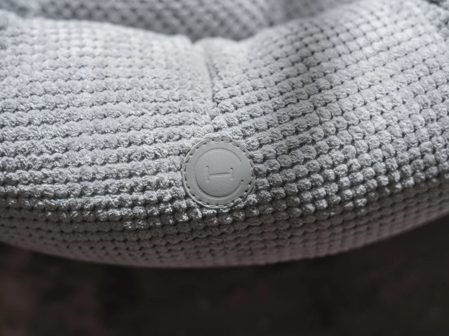 BAGEL Katzenbett aus Möbelcord HARLEY & CHO