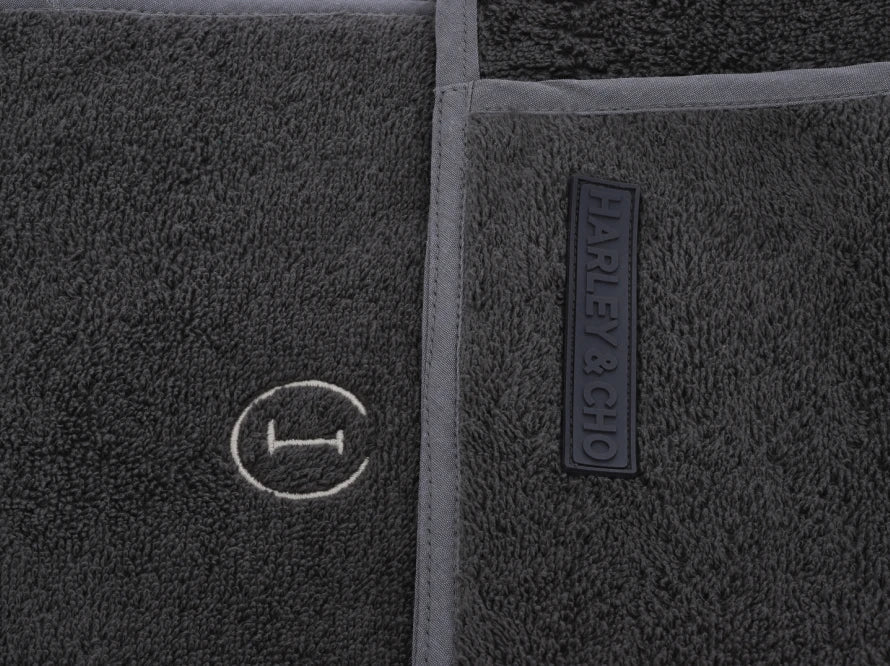 FLUFFY Hundehandtuch mit Taschen für kleine und mittelgroße Hunde / Universalgröße HARLEY & CHO
