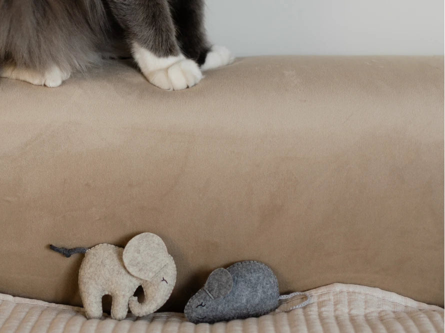 MAUS SHANTI Katzenspielzeug mit Katzenminze aus Wollfilz / Handgemachte HARLEY & CHO